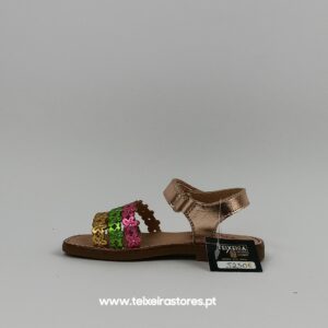 Sand. Rapariga-427860